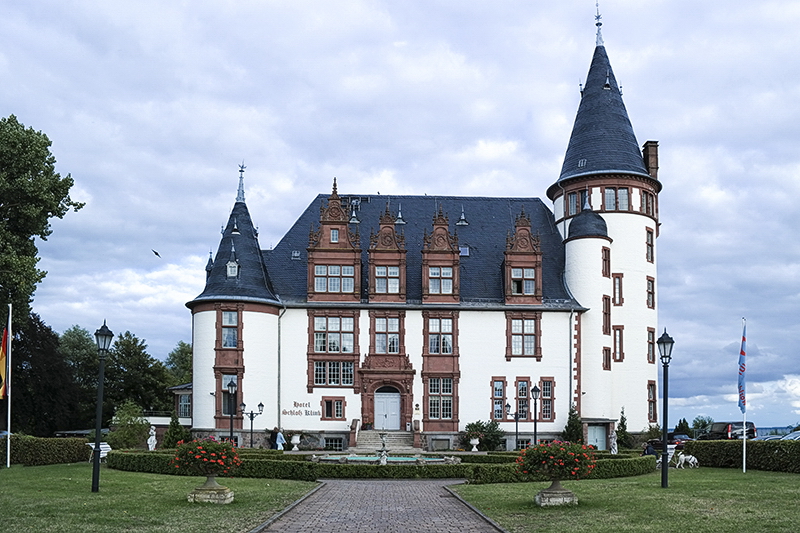 Haus Mecklenburgische Seenplatte SAM_4198 Kopie.jpg - Schloss Klink